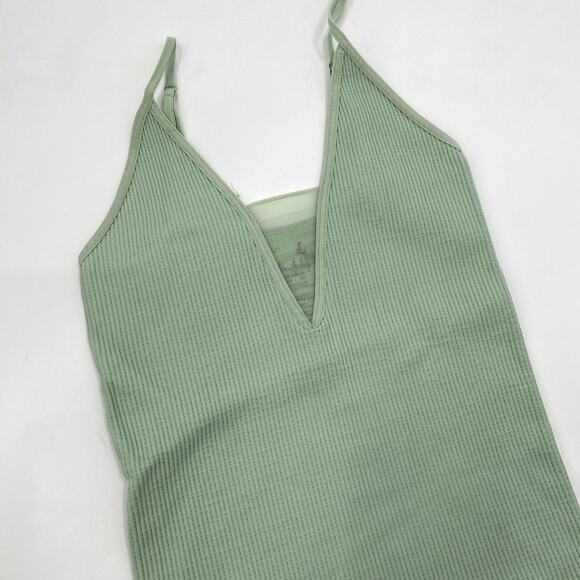Free People movement mint green ribbed cami XS/S - Picture 3 of 5